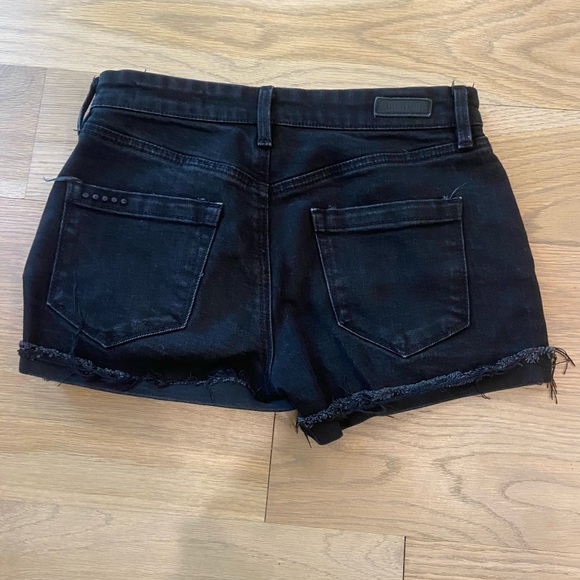 Black ripped jeans shorts, size 24, BLANKNYC - Picture 2 of 2